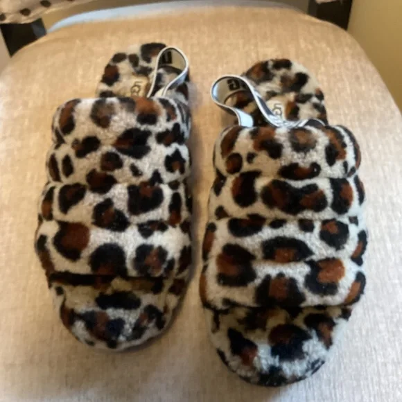 UGG Fluff Yeah slippers/shoes in leopard print - size 9 - Picture 7 of 10